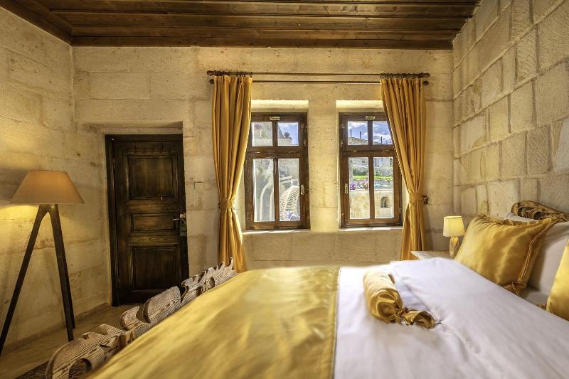 Helen Cave Suites image