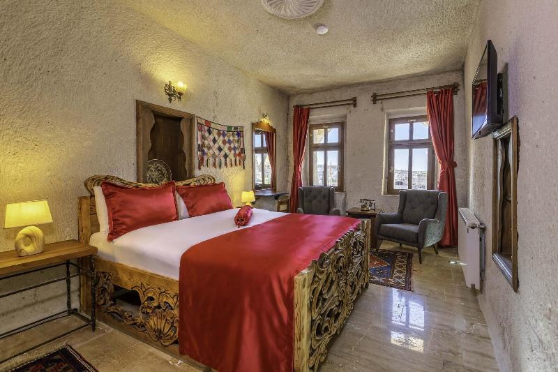 Helen Cave Suites image