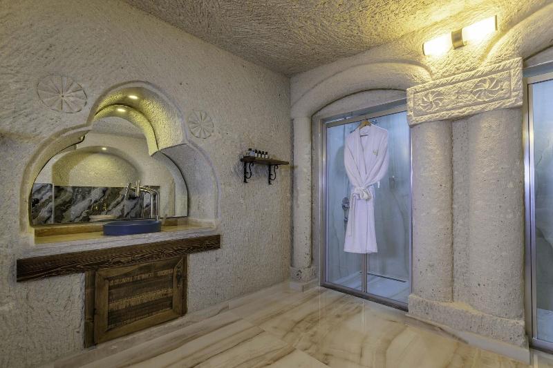 Helen Cave Suites image