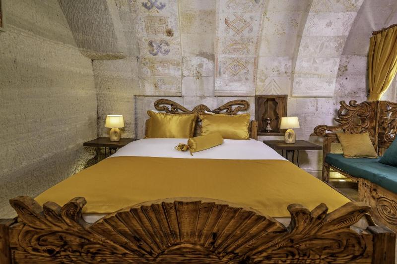 Helen Cave Suites image
