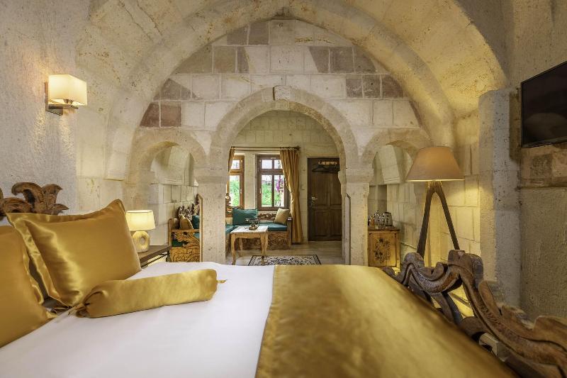 Helen Cave Suites image