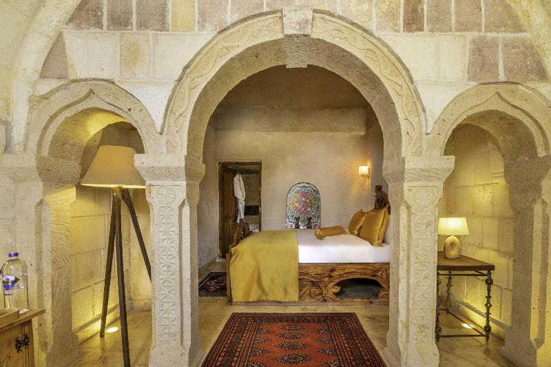 Helen Cave Suites image