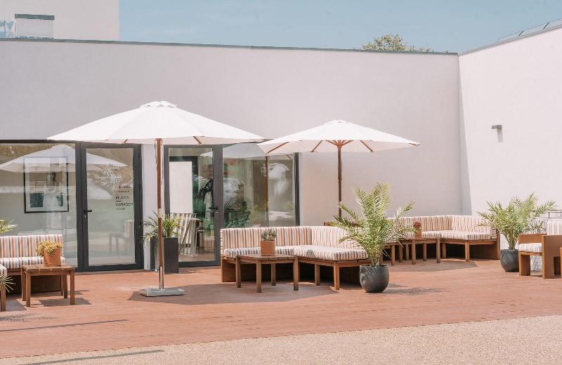 Hotel Bfresh - Pool - Fitness - Padel - By Oporto image