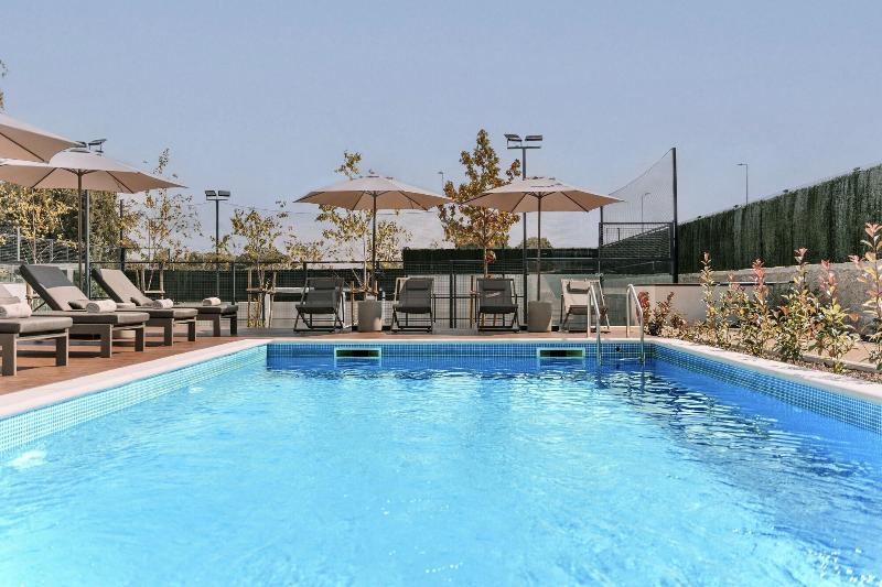 Hotel Bfresh - Pool - Fitness - Padel - By Oporto image