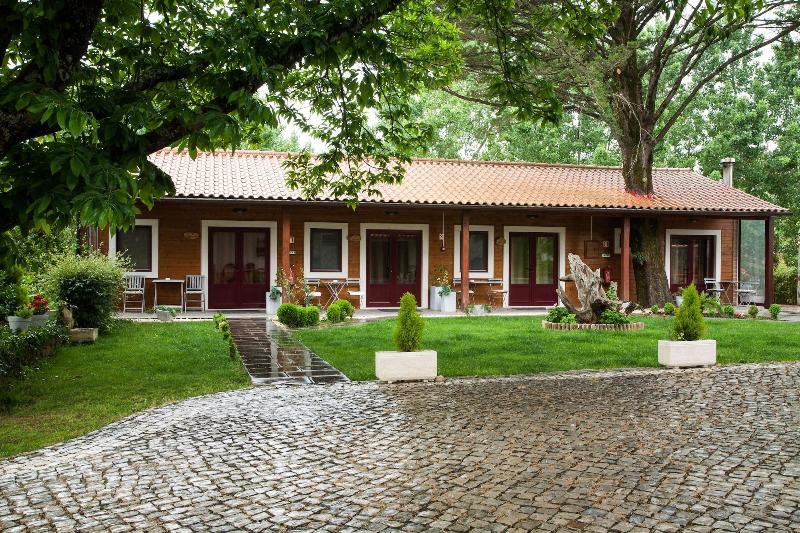 Vila Dos Castanheiros image