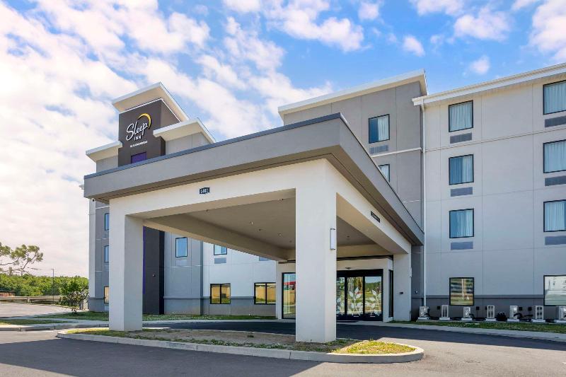 Sleep Inn North - Central York image