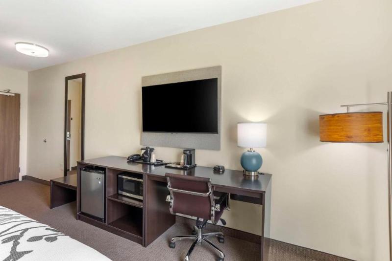 Sleep Inn North - Central York image