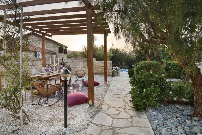 Meleni Cottage Houses image