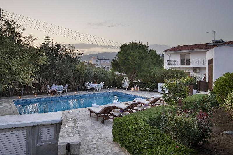 Meleni Cottage Houses image