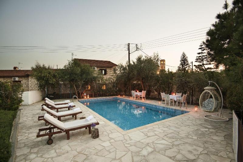Meleni Cottage Houses image