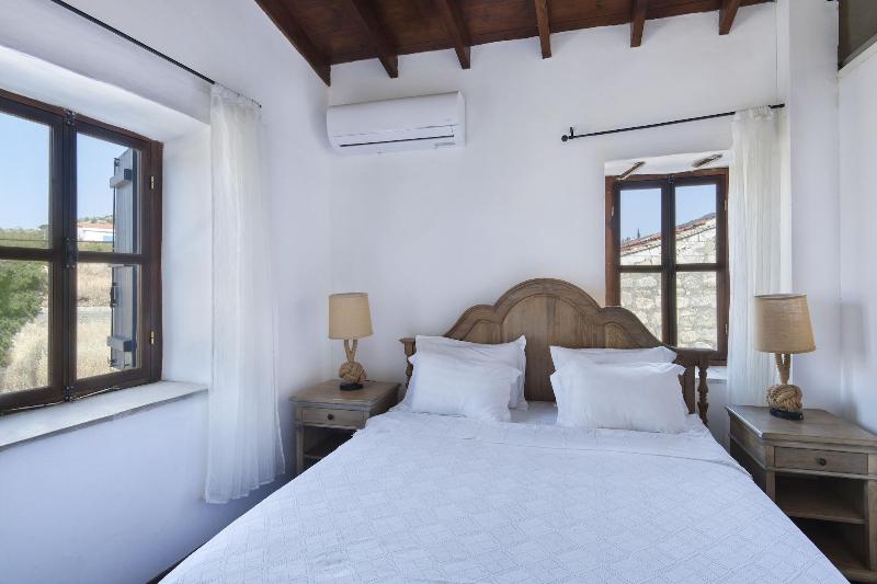 Meleni Cottage Houses image
