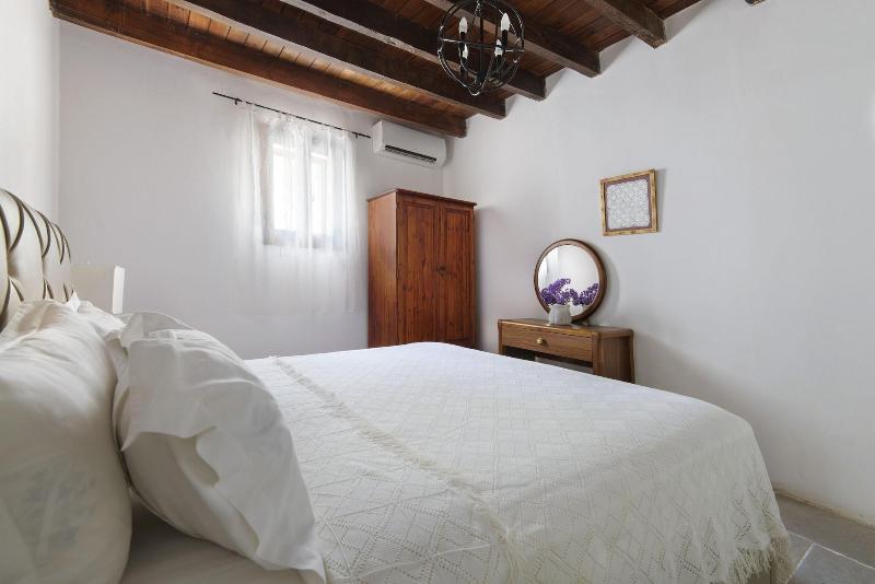 Meleni Cottage Houses image