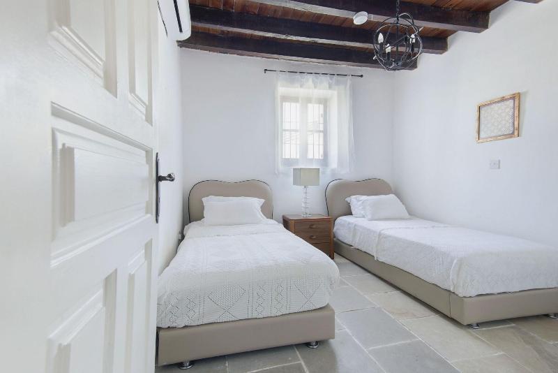 Meleni Cottage Houses image