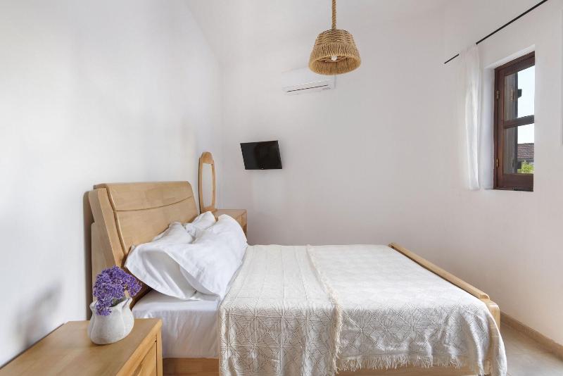 Meleni Cottage Houses image