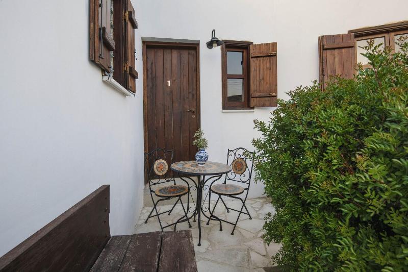 Meleni Cottage Houses image