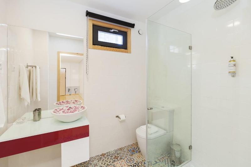 Oporto Local Studios image