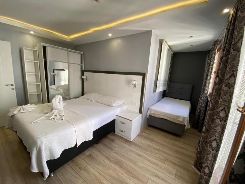 Dolce Vita Apartments image