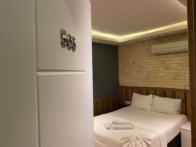 Dolce Vita Apartments image