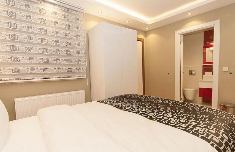 Dolce Vita Apartments image