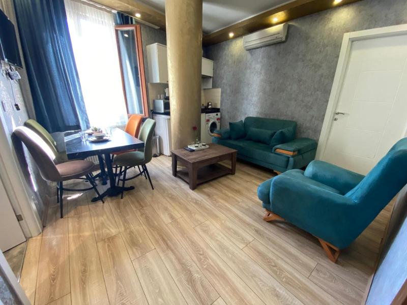 Dolce Vita Apartments image