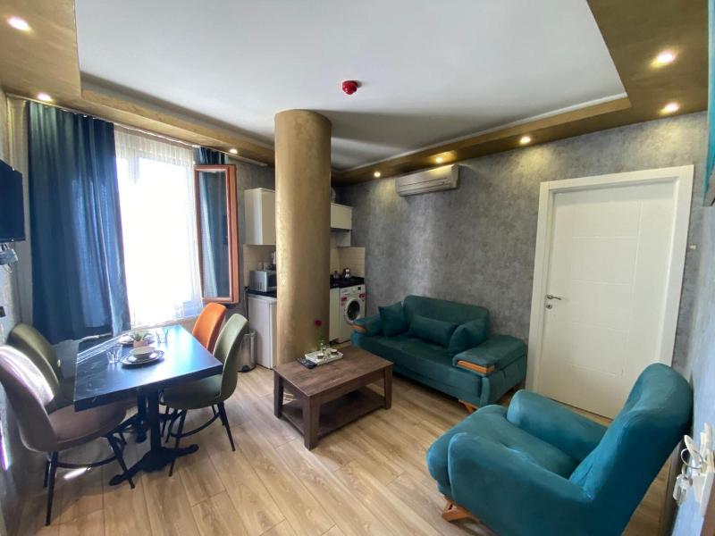 Dolce Vita Apartments image