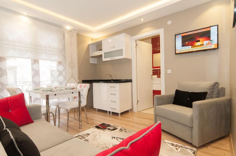Dolce Vita Apartments image