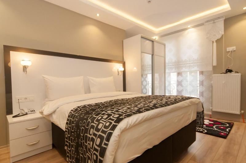 Dolce Vita Apartments image