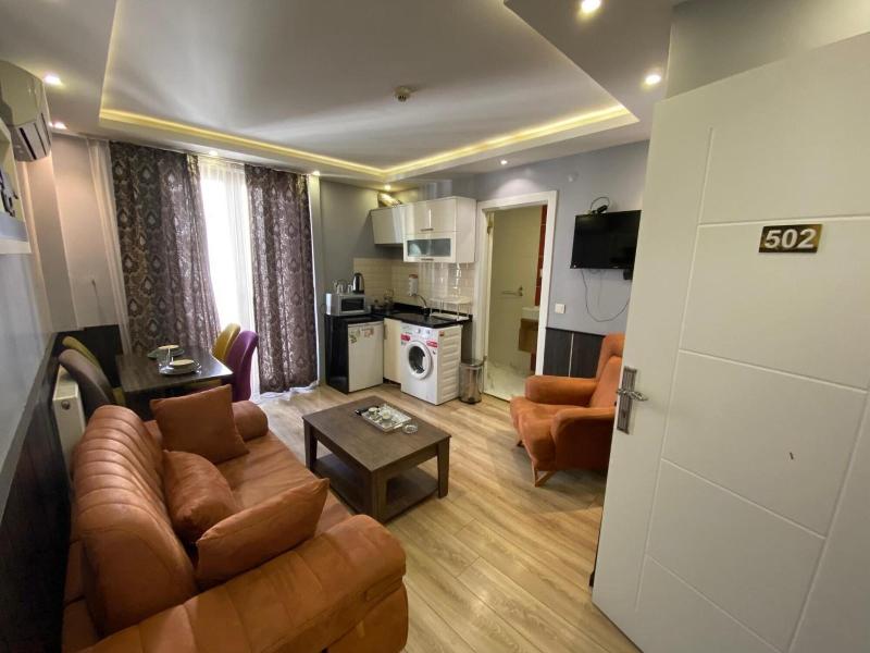 Dolce Vita Apartments image