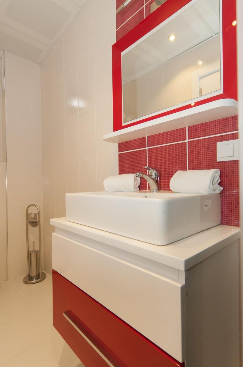 Dolce Vita Apartments image