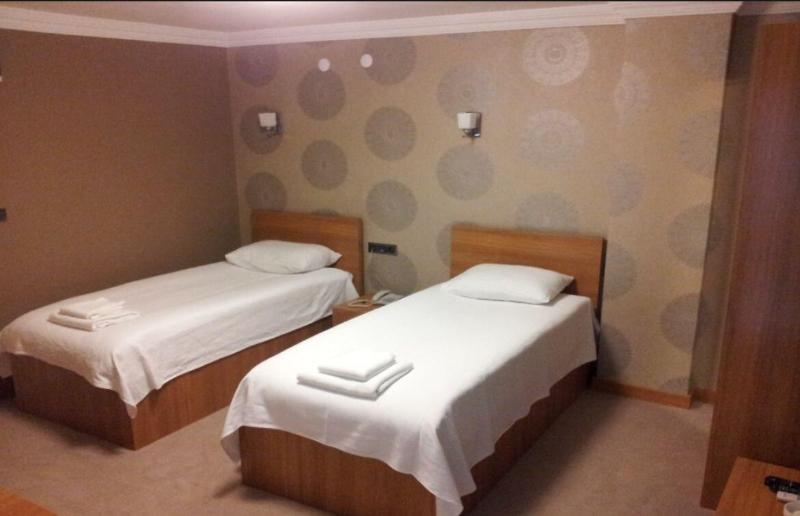 DOUBLE TWO DOUBLE BEDS