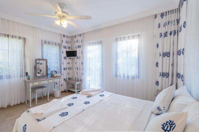 Mavi Deniz Konuk Evi image