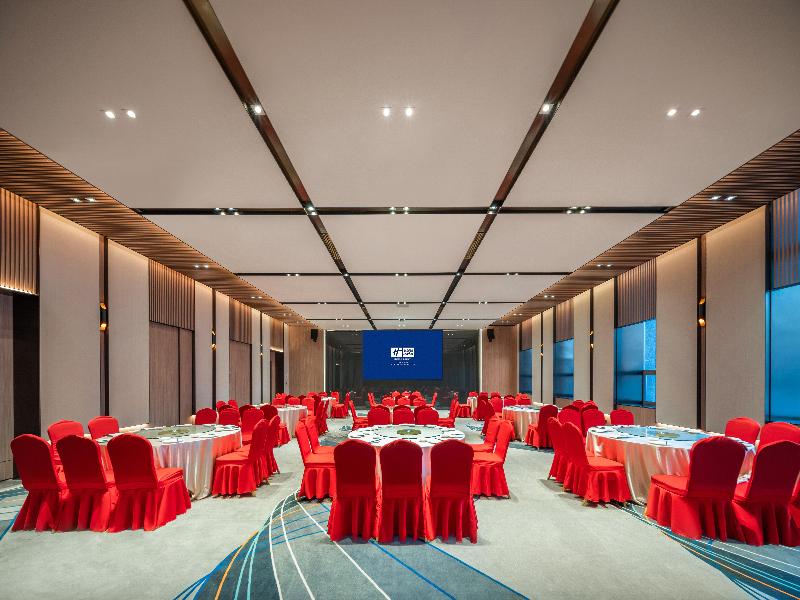 Holiday Inn Express Liaoyuan Economic Dev Zone image
