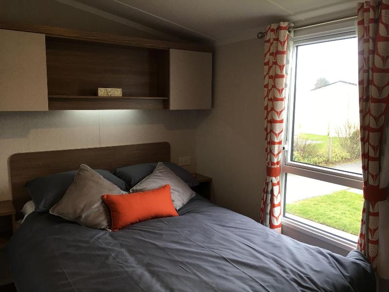 3 Bed Luxury Mobile Home Hoburne Park Christchurch image