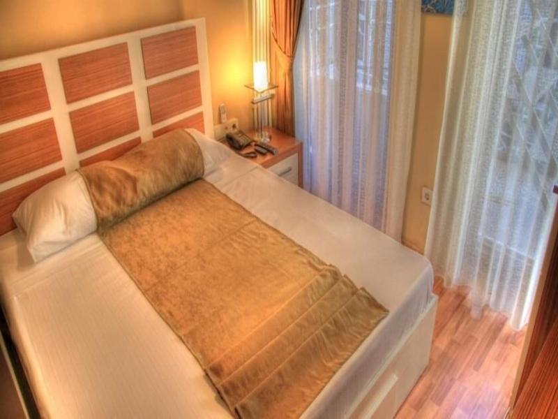 Tamara Suite Hotel image