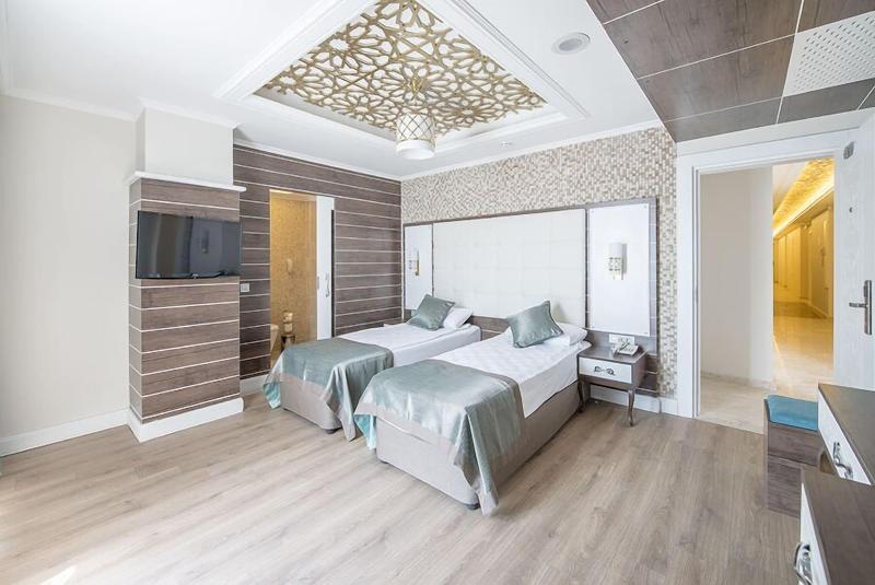 Trend Park Hotel image