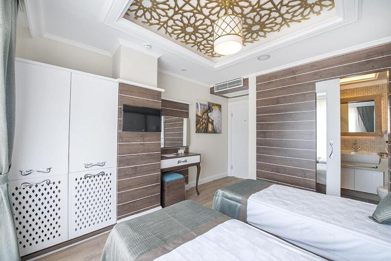 Trend Park Hotel image