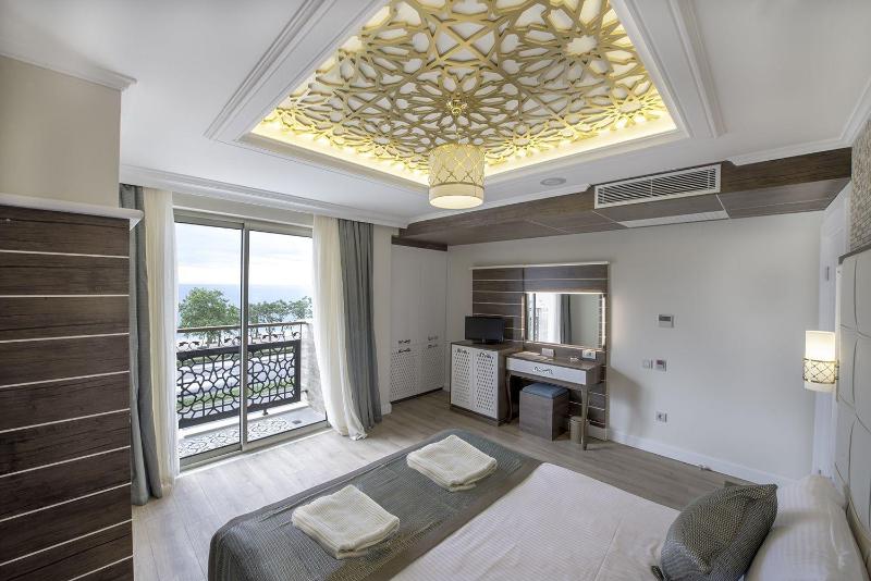 Trend Park Hotel image