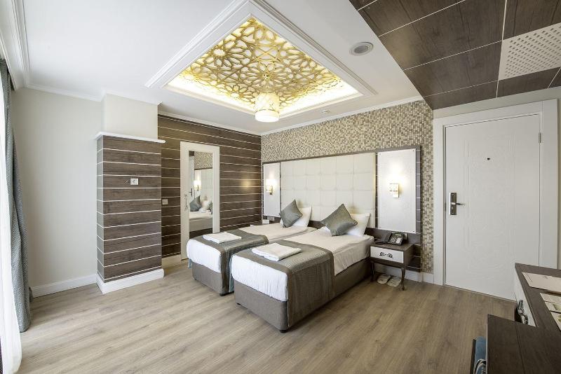 Trend Park Hotel image