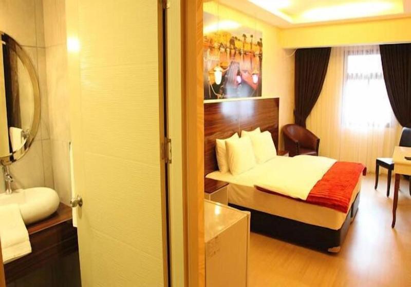 Lucid Otel image
