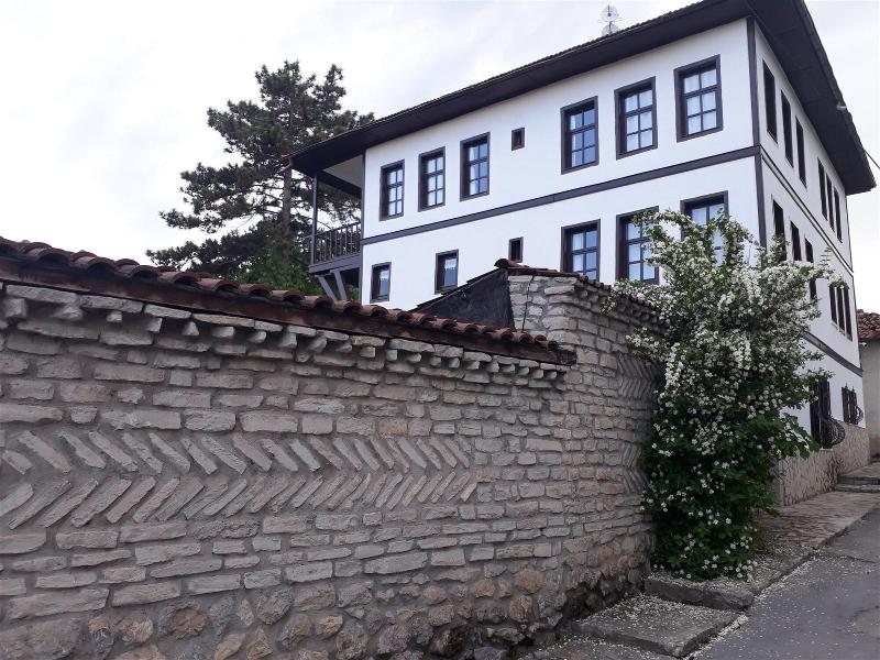 Dibekonu Konak image