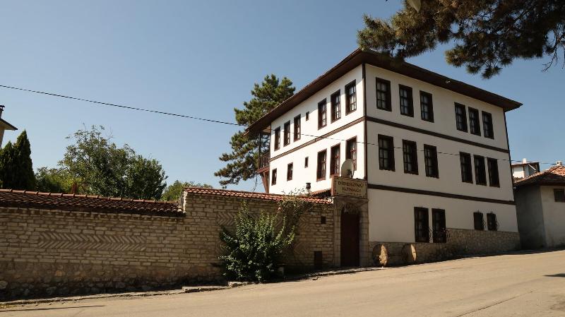 Dibekonu Konak image