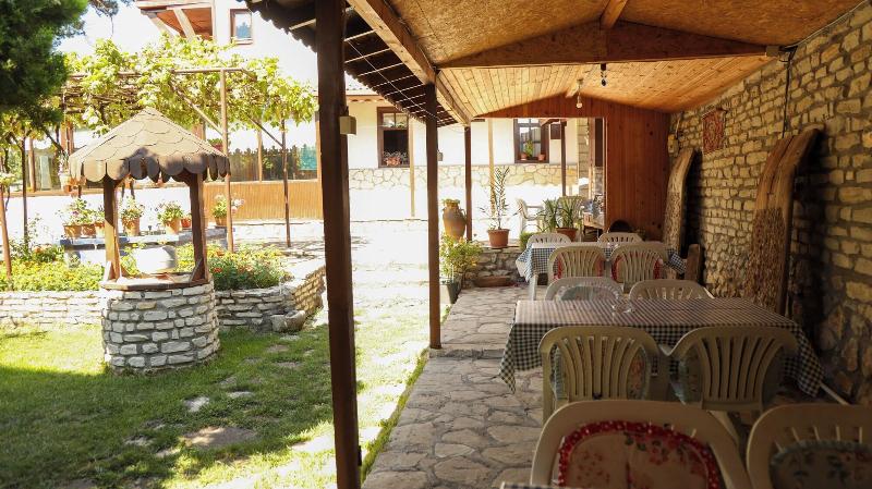 Dibekonu Konak image