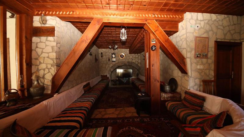 Dibekonu Konak image