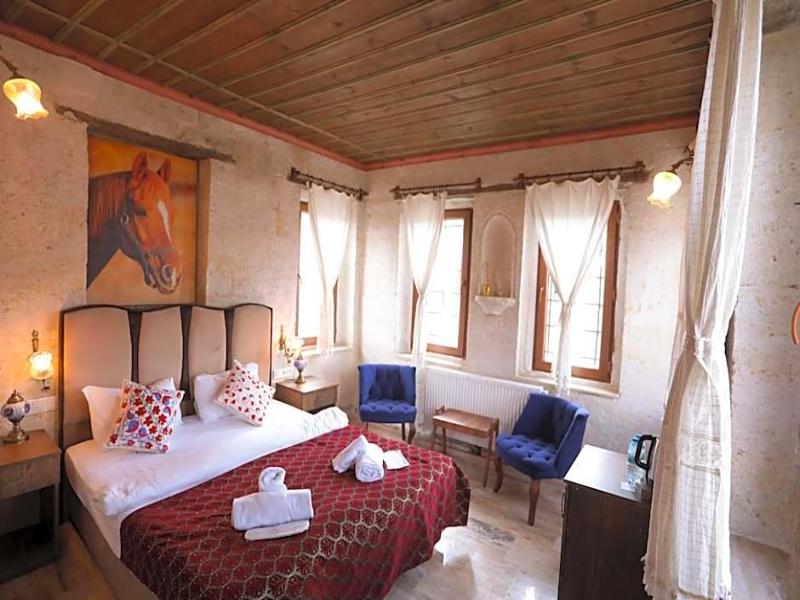 Heritage Cave Suites