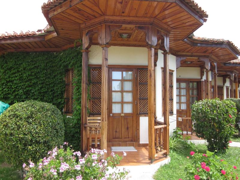 Asur Hotel & Aparts & Villas image