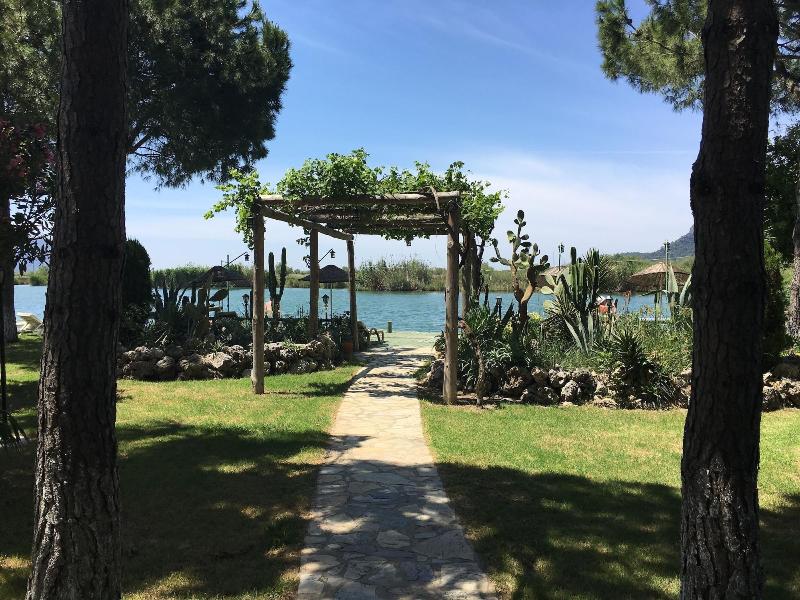 Asur Hotel & Aparts & Villas image