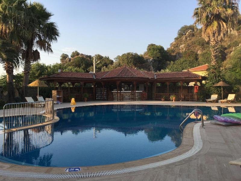 Asur Hotel & Aparts & Villas image