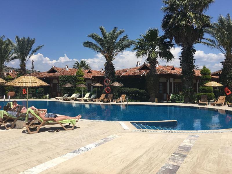 Asur Hotel & Aparts & Villas image