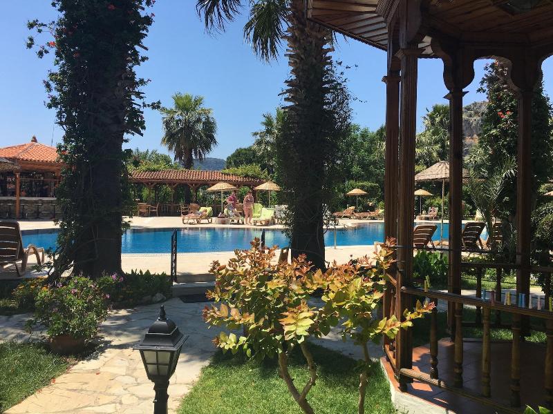 Asur Hotel & Aparts & Villas image