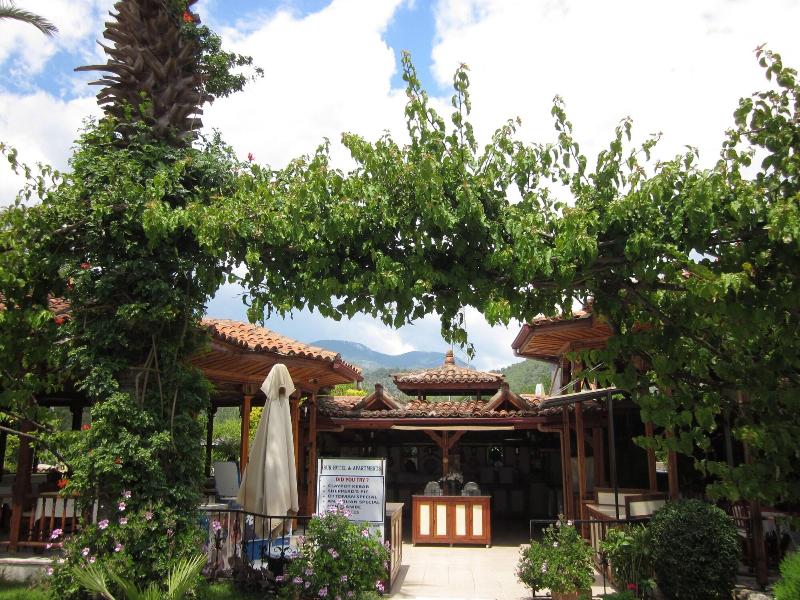 Asur Hotel & Aparts & Villas image
